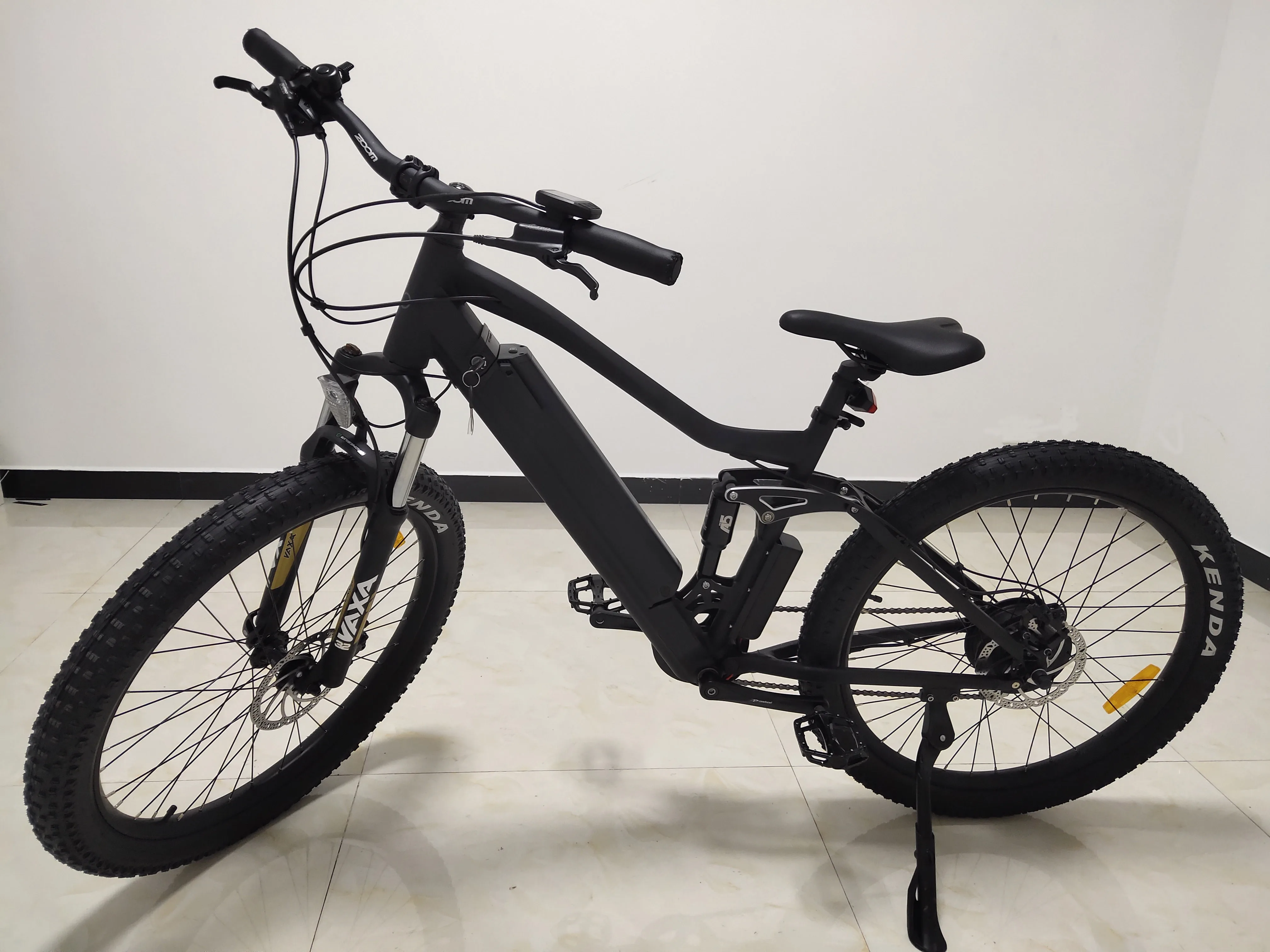 PETRIGO Factory Directly New Designs Battery Fat Tire Sport Downhill Mountain Electric Bike Electric Bike