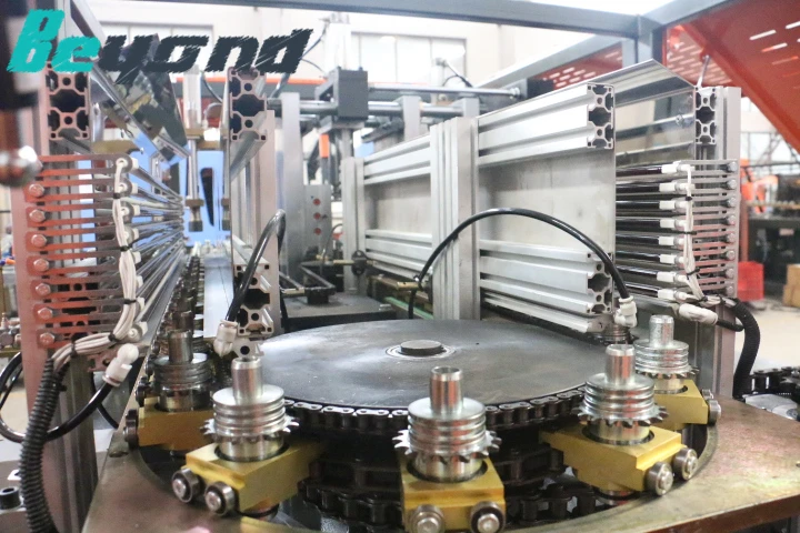 5 L PET bottle forming machine  automatic plastic bottle blower linear stretch 5L bottle blowing machine