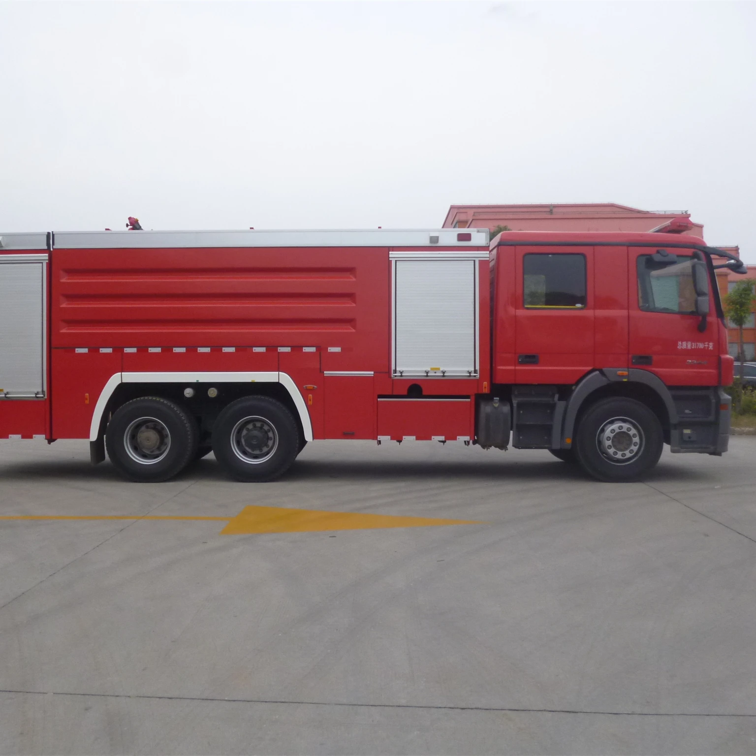 Шанхай Jindun PM160 специальный дизайн flattop двухрядный пенопластовый пожарный двигатель для продажи