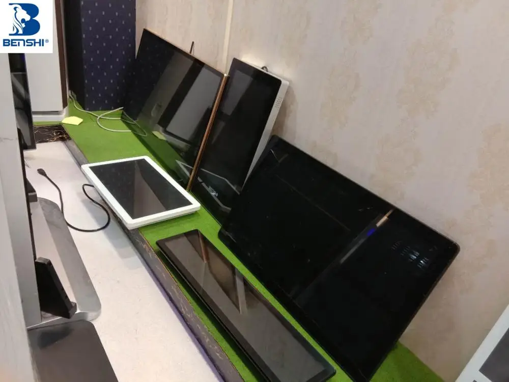 18.5 inch advertising display 3g WiFi advertising lcd display screen video player digital signage