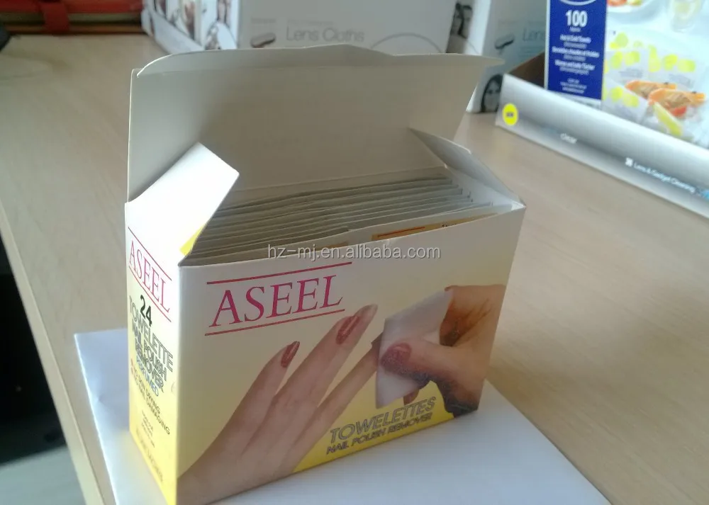 Removes nail color quickly & easily nail polish remover pad