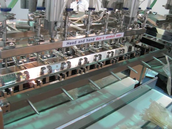 New price for 250ml, 500ml, 1000ml Soft PVC infusion bag filling machine for medical infusion liquid