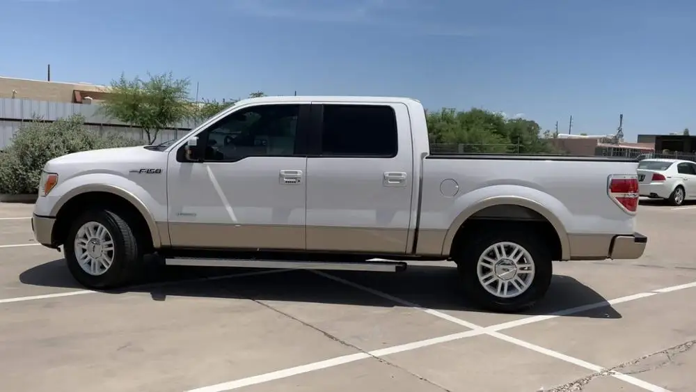 Дешевые и б/у автомобили/FORD F-150 2012 на продажу