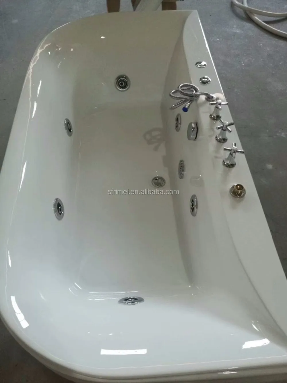 whirlpool water jet massage white bathtub Deep Soaking Bathtub And Showers With Jets