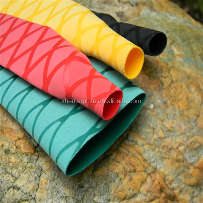 Retractable fishing rod tube