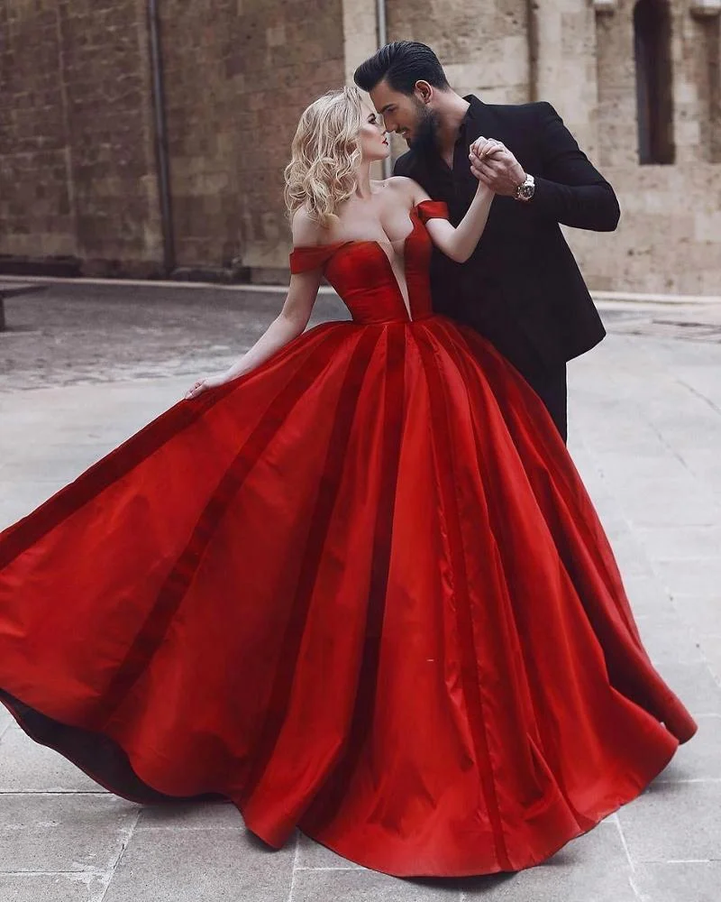 Ukraine Sexy Custom Red Satin Bridal Ball Gown Wedding Dress