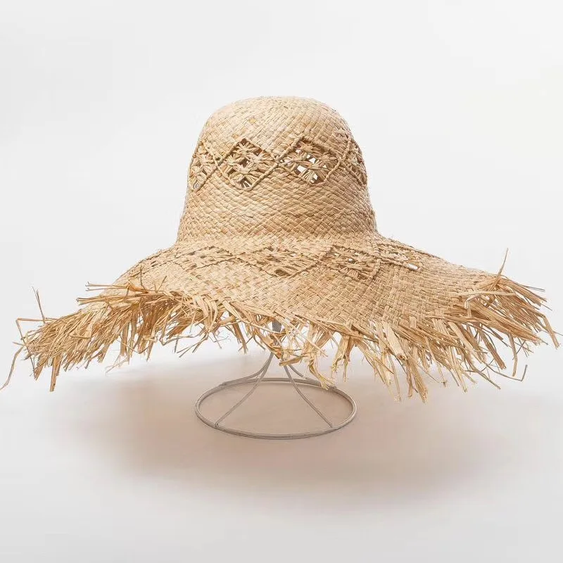 Hollow Design Pattern Summer Fashion Girls Floppy Big Brim Women Lady Beach Raffia Straw Hat with Frayed Brim