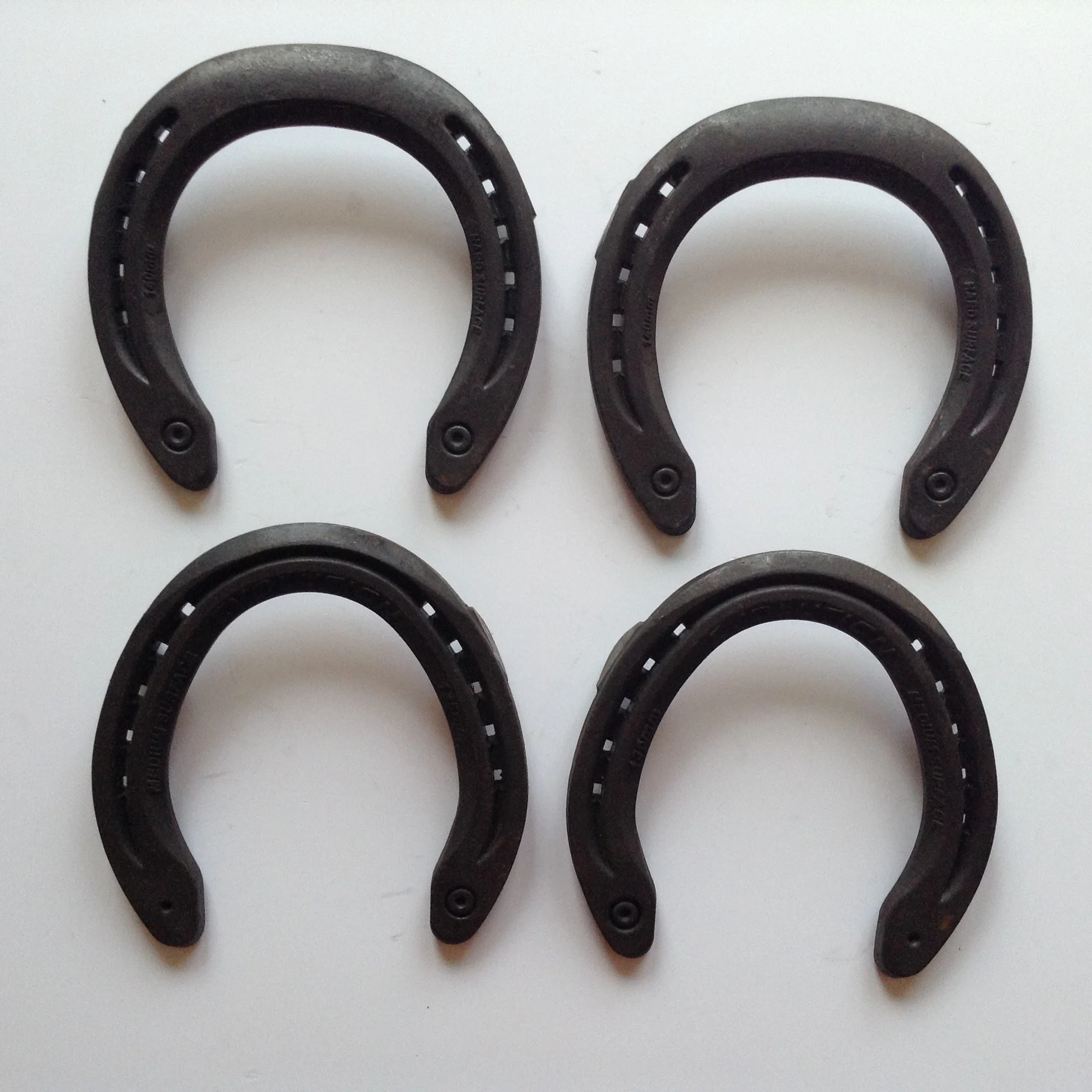 Factory sales Promotion  Alloy Horse Shoes Horseshoes In Bulk