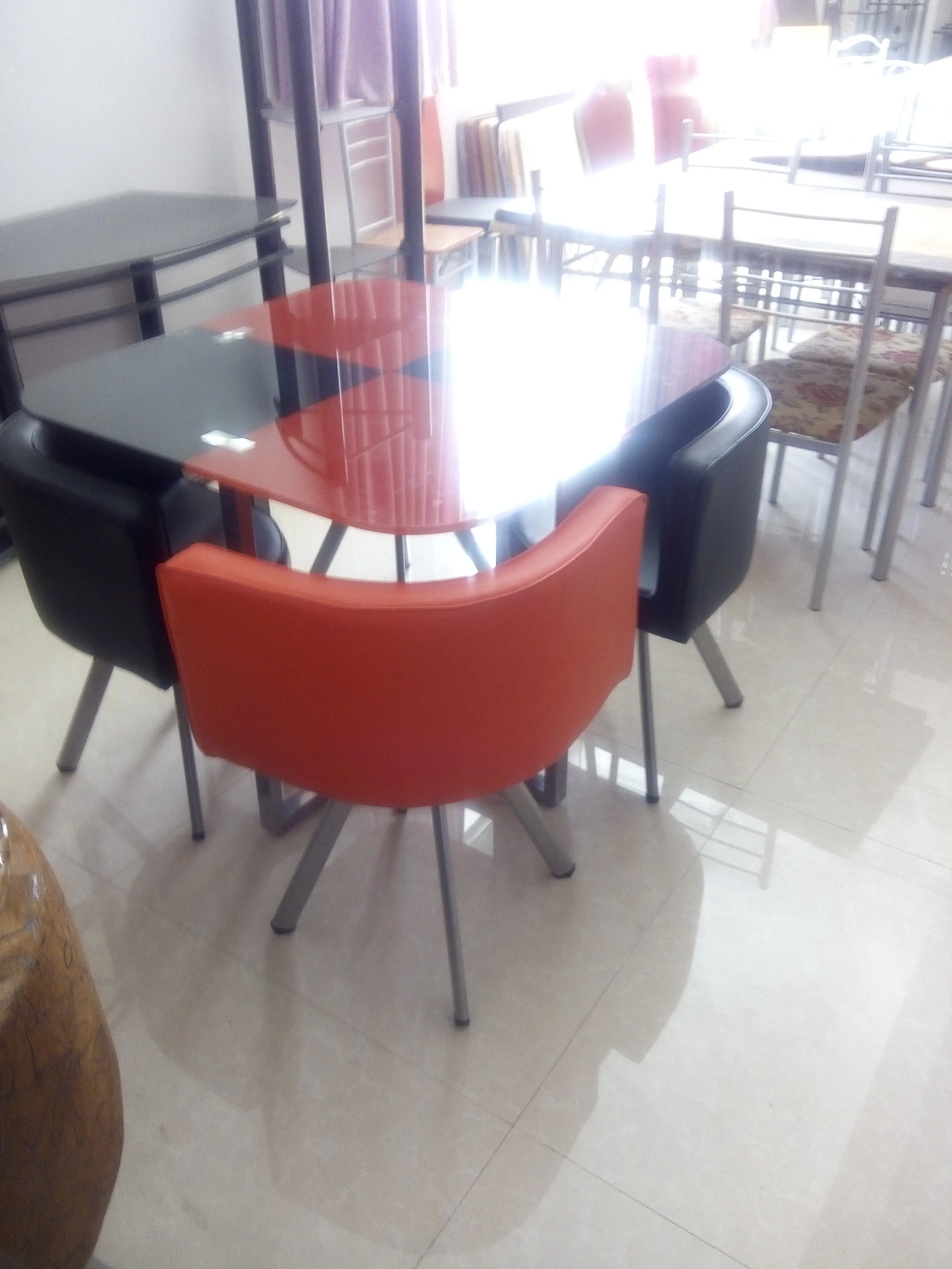 black and white tempered glass dinning table T9092A / glass dinner table /round dining table