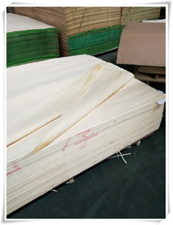 
white recon wood veneer for plywood sliced cut cedar wood veneer for mdf 