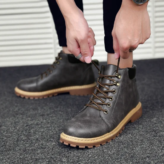 
Hot sale vintage style men shoes lace up leather upper Korean design martin boots 