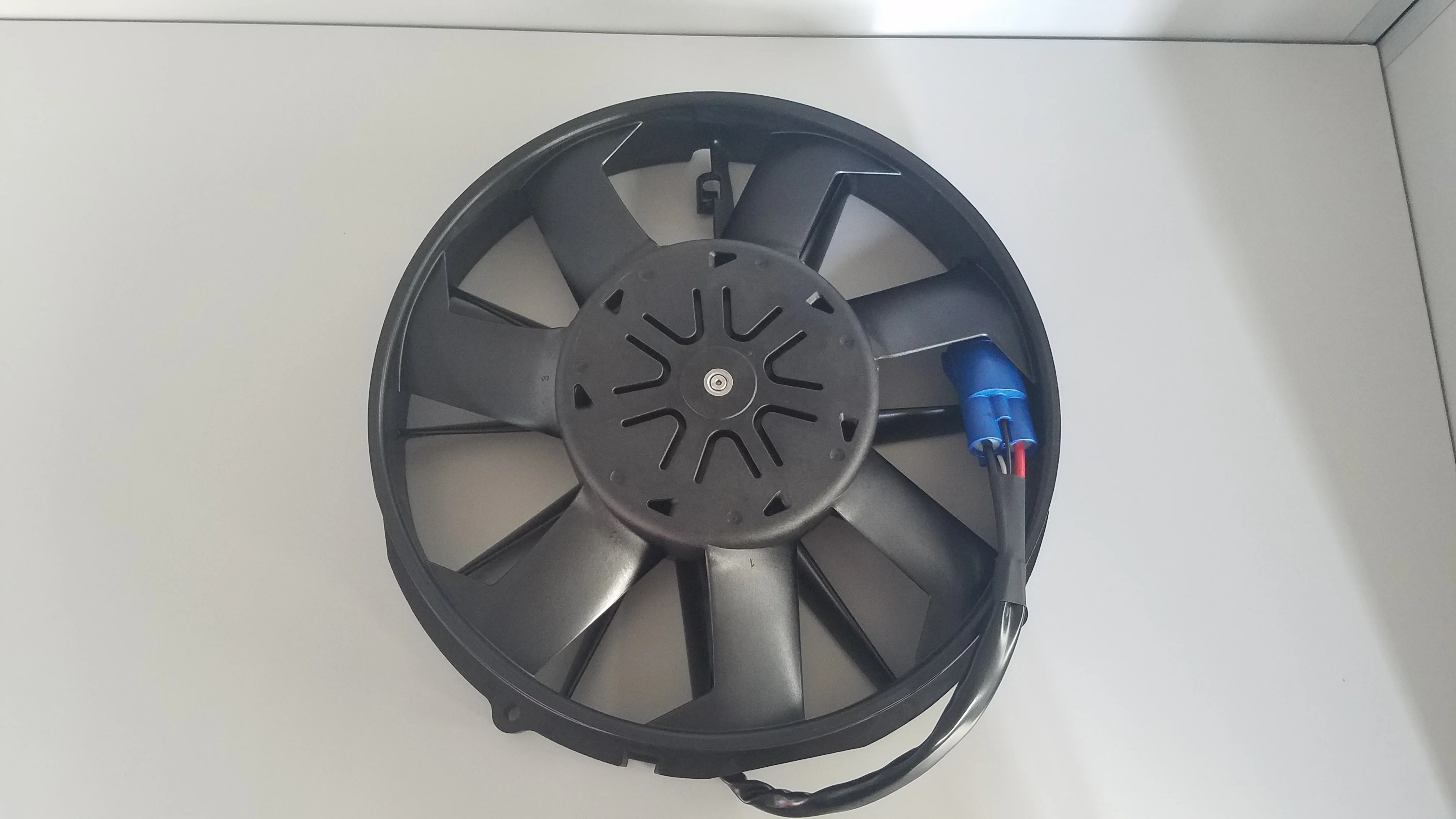  12V/24V SPL-506 автобус с бесщеточным двигателем постоянного тока вентилятора конденсатора/осевые вентиляторы/вентилятор конденсатора для спал