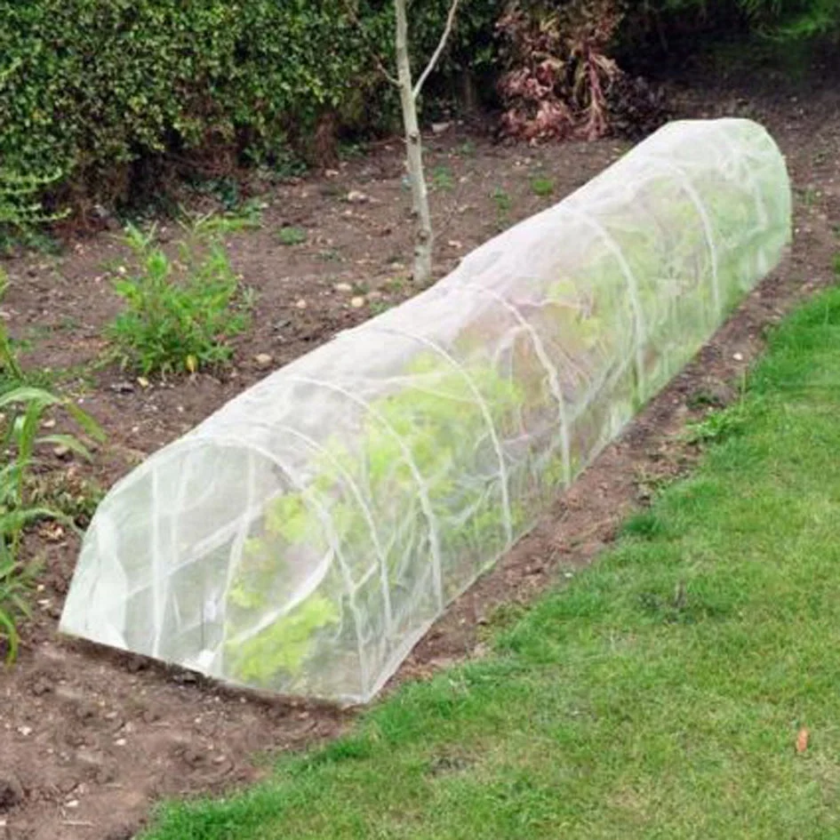 Low Hoop Tunnel Greenhouse for Season Extension and Winter Garden Long Grow Propagator Poly Fleece Netting Frost Greenhouse