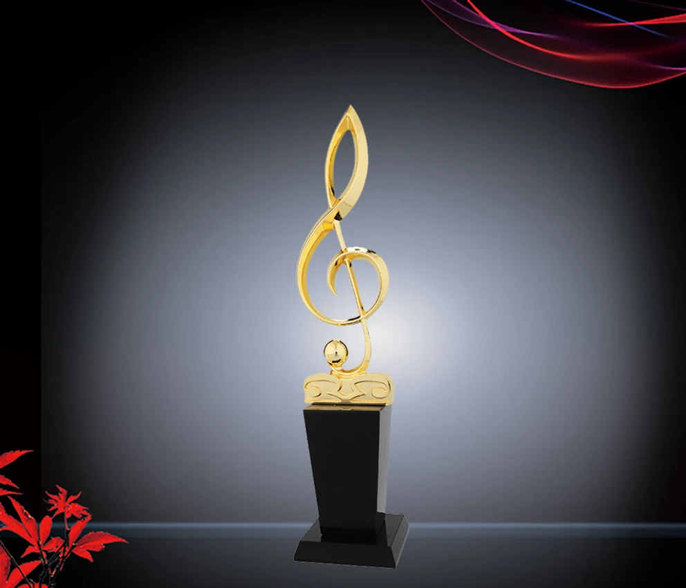 Xinfeng custom metal made might flying award eagle trophy best eagle trophy OEM