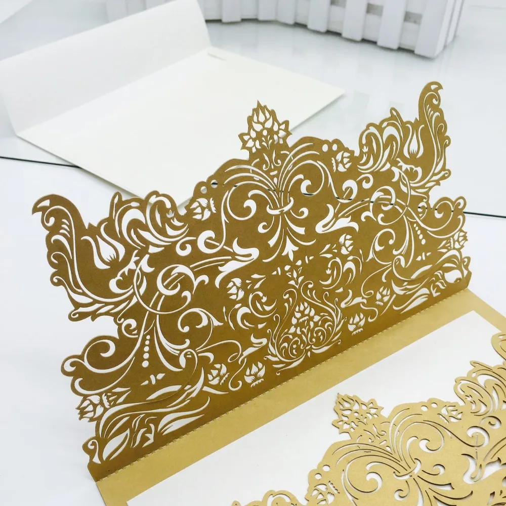 Luxury European Style Multi-colors Foldgate Wedding Invitations Paper Wedding Card Love Europe Laser Cut Artificial Engraving