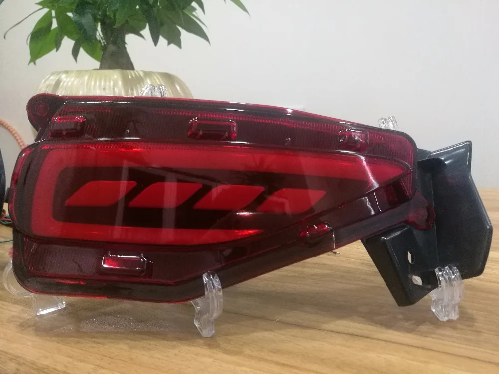 Rear Bumper Reflector Light For Fortuner back brake light indicator cheap factory price