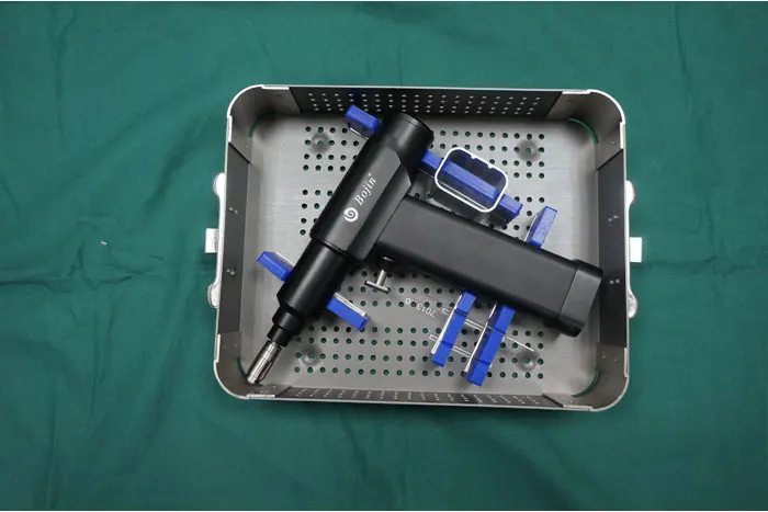 Пила-стернотом BJ1106 для пиления костной ткани в торакальной хирургии