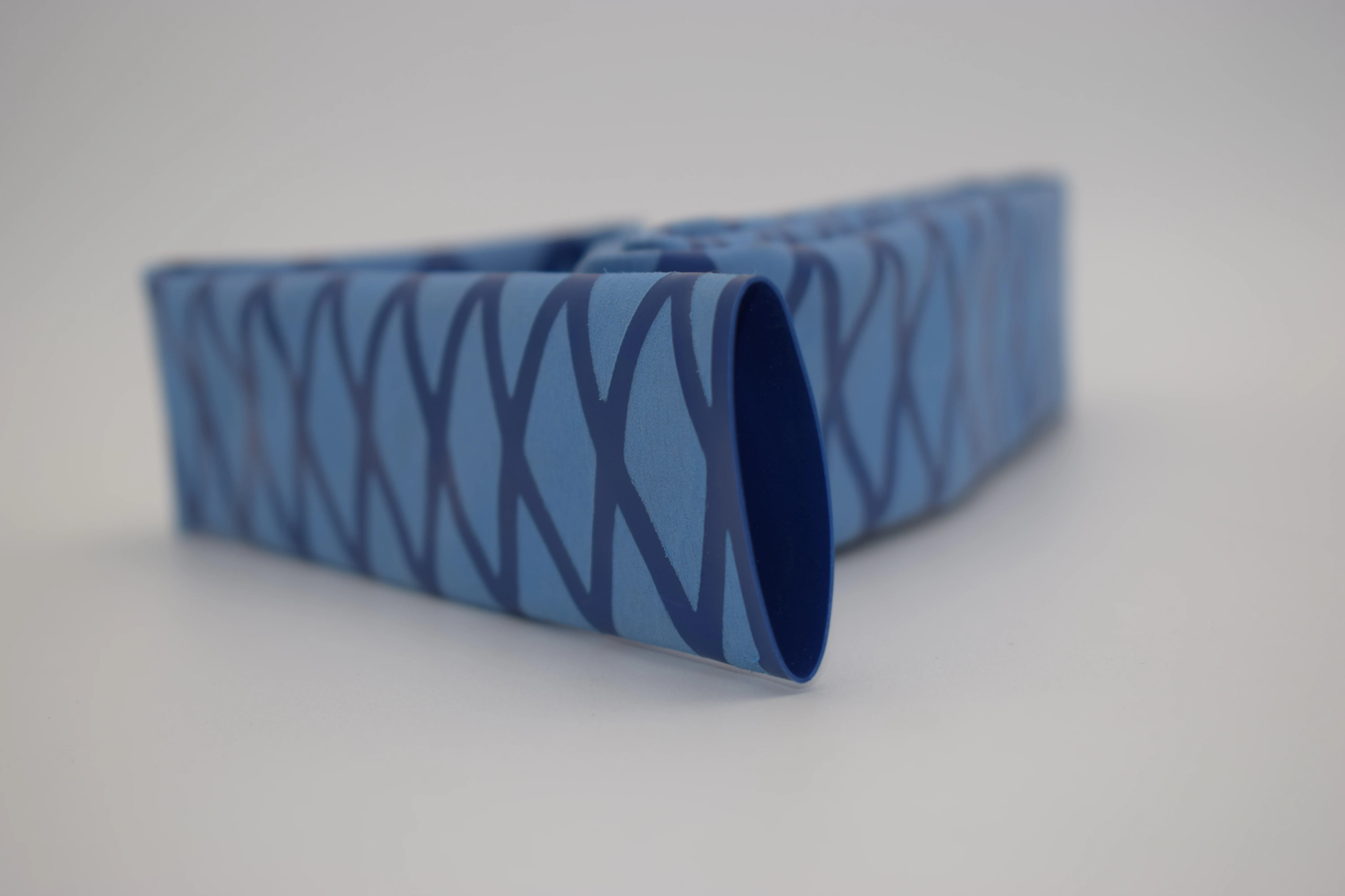 
Heat shrinking flexible wrap tube/Non-Slip Textured Heat Shrinkable sleeve ,shrinking radio :2:1 