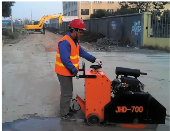 
700mm hydraulic Concrete Saw Cutter Road Cutting Machine 