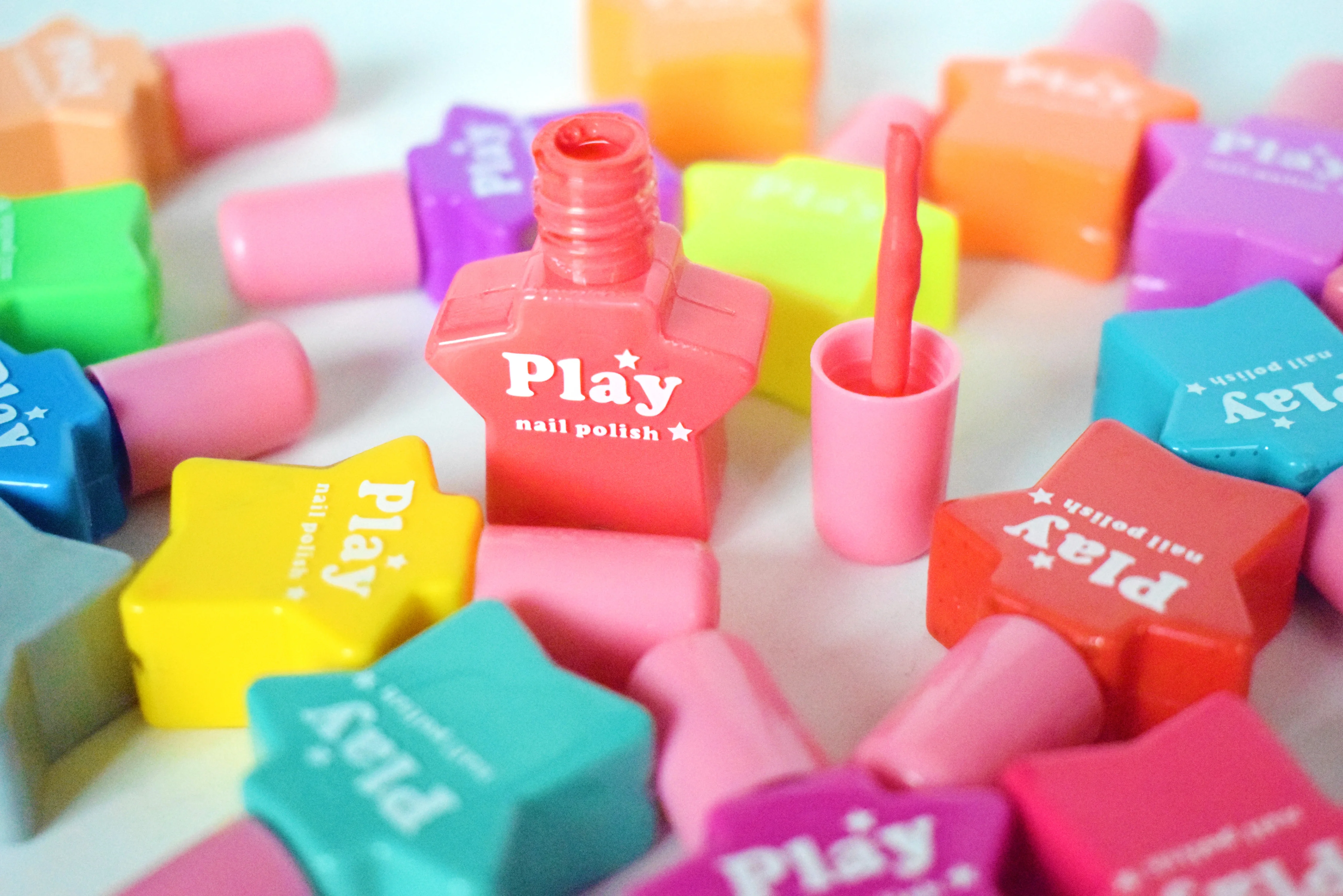 Нетоксичный милые юбки-пачки со звездочками, форма быстро высыхают здоровья на водной основе шелушиться; Горячая распродажа; Детская жидкость для снятия лака на водной основе для ребенка