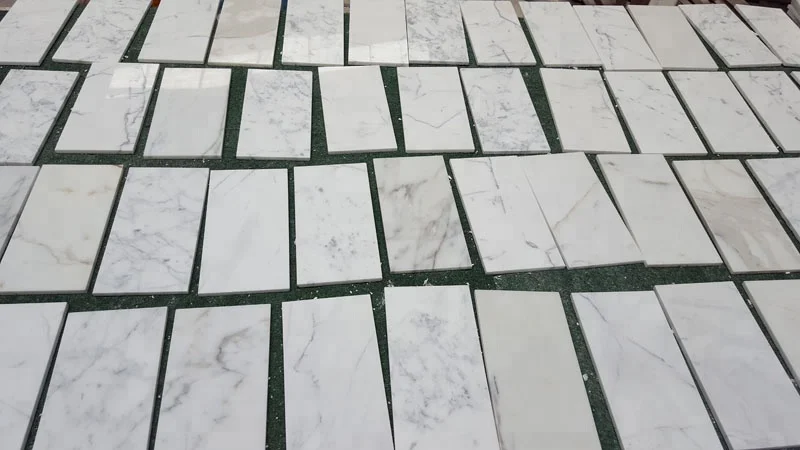 Italian Bianco White Carrara Marble Floor Tiles ultra Thin Marble Stone Veneer