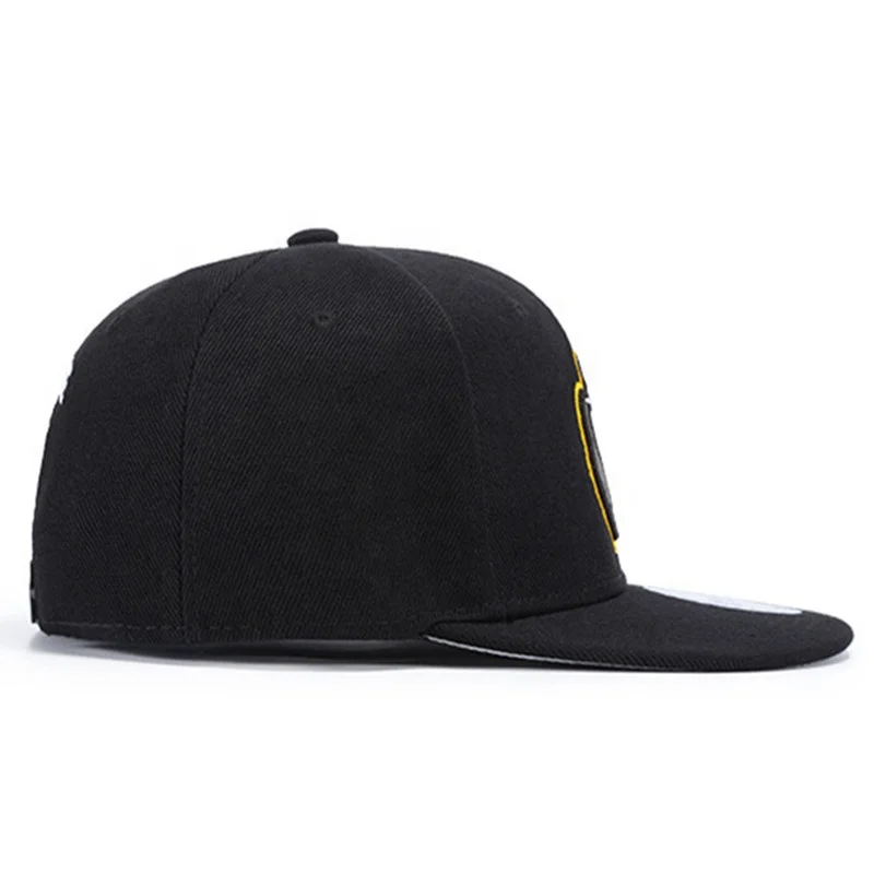 OEM custom embroidered snapback caps flat bill 6 panel cap