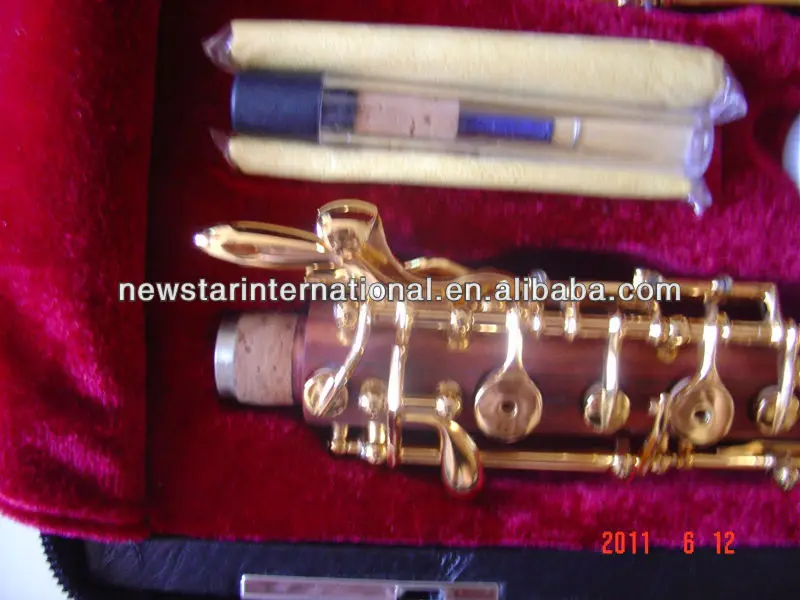  Гобой с позолоченными ключами из розового дерева