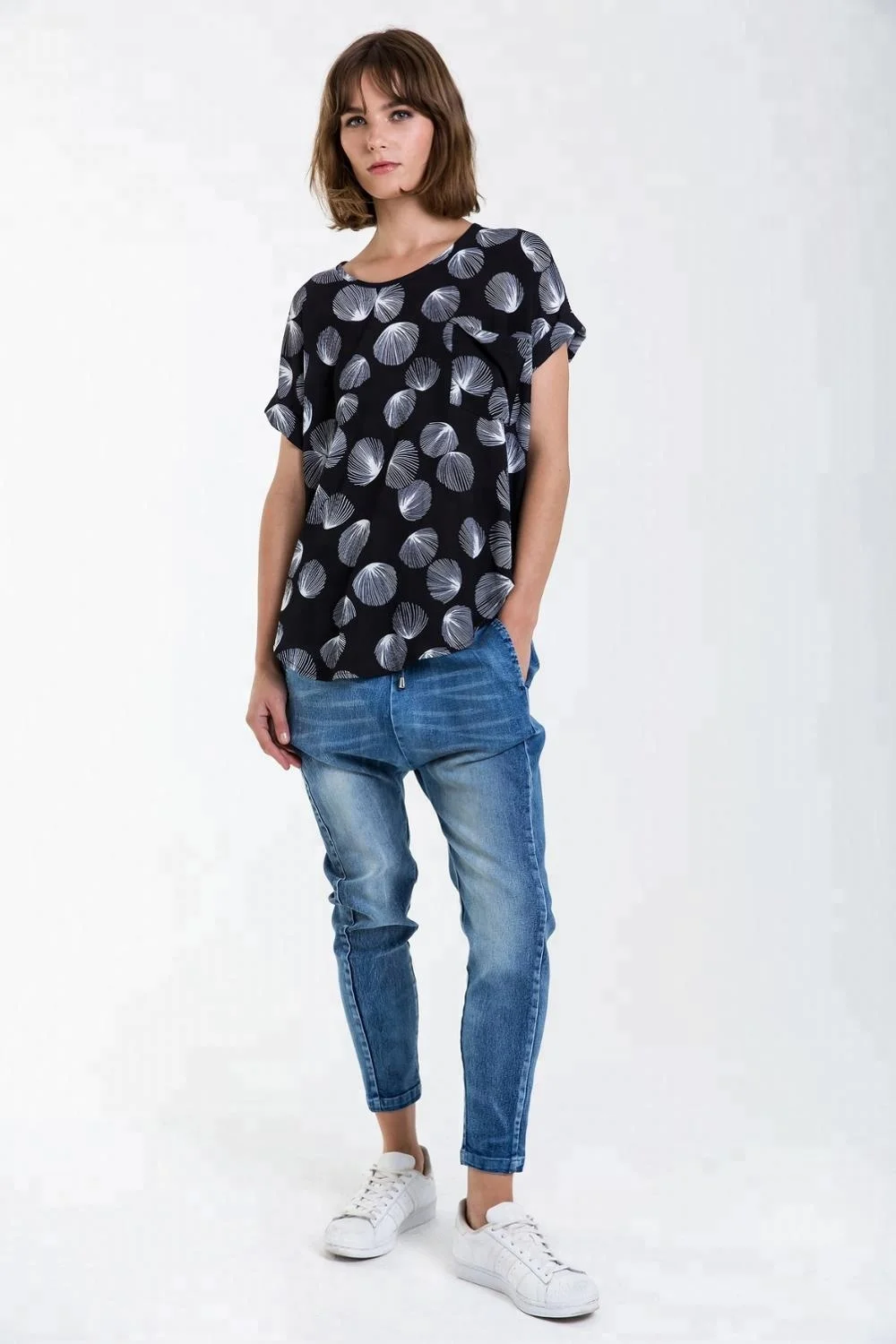 Auschalink Wholesale Popular Women Casual Style Melanie Print Ladies Fashion Top Design Office Women Blouse