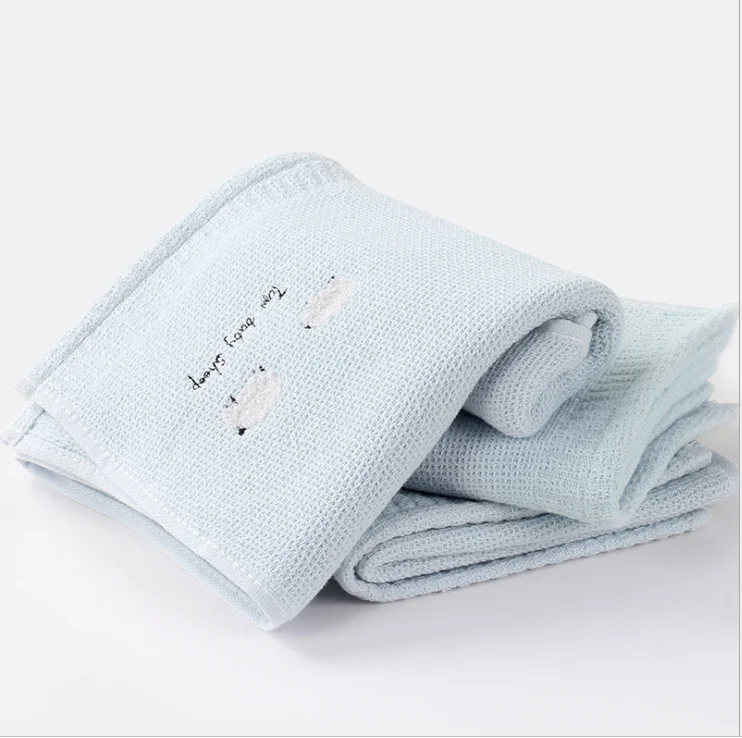 New woven style lovely sheep embroidery baby face towel children towel