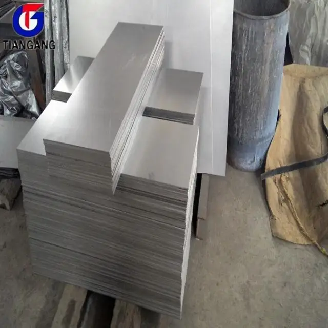 Multifunctional medical titanium plate