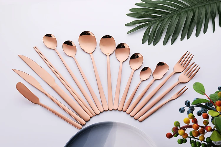 Wholesale stainless steel European palace design gold and silver cutlery set metal fork knife and spoon gift tableware