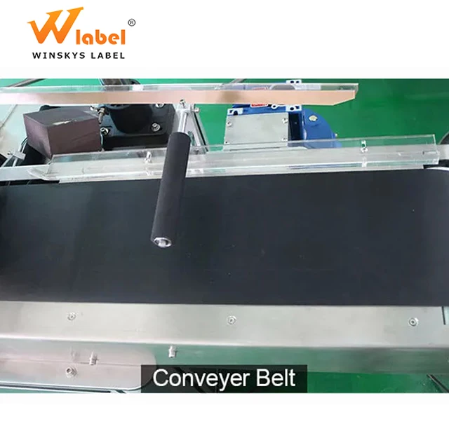 200pcs/min automatic plane surface clothing hang tag CD box label attaching machine