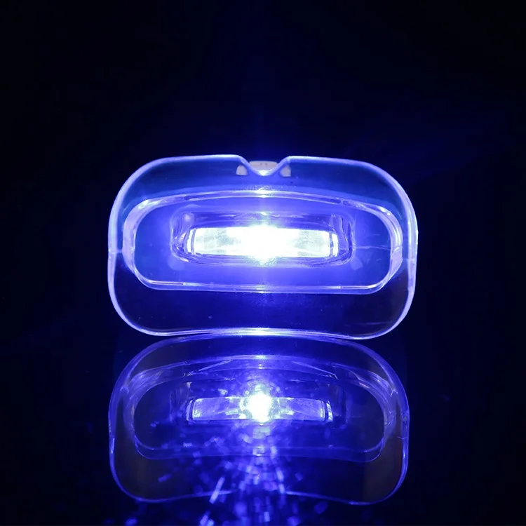 China manufacturer 3 pcs 4.5ml syringe private teeth whitening lamp home kit