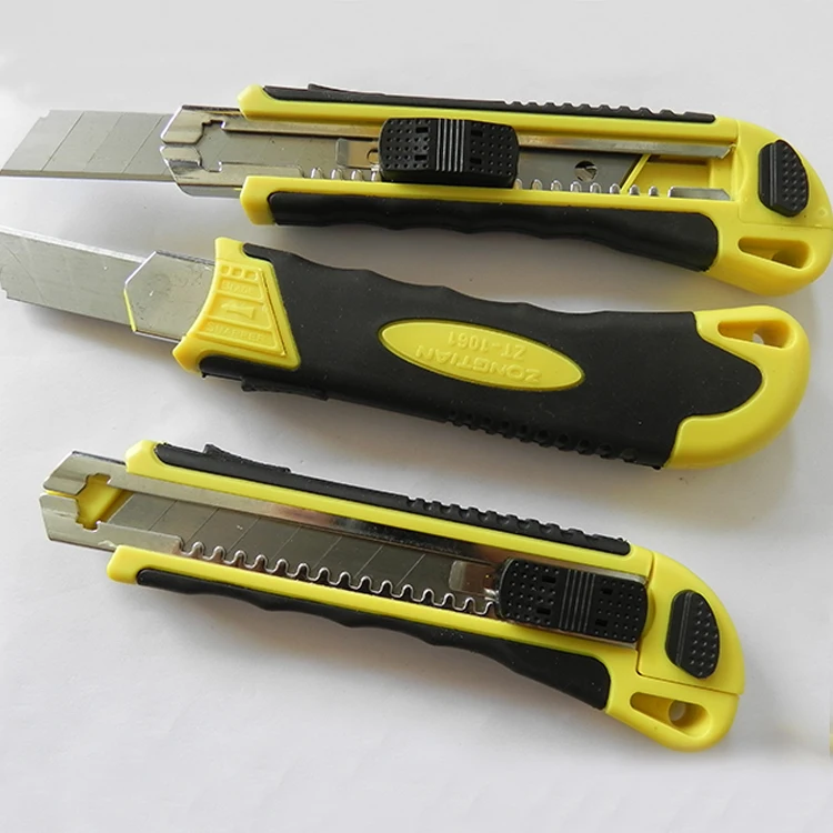 utility knife of three running blades,auto retractable utility knife with logo card