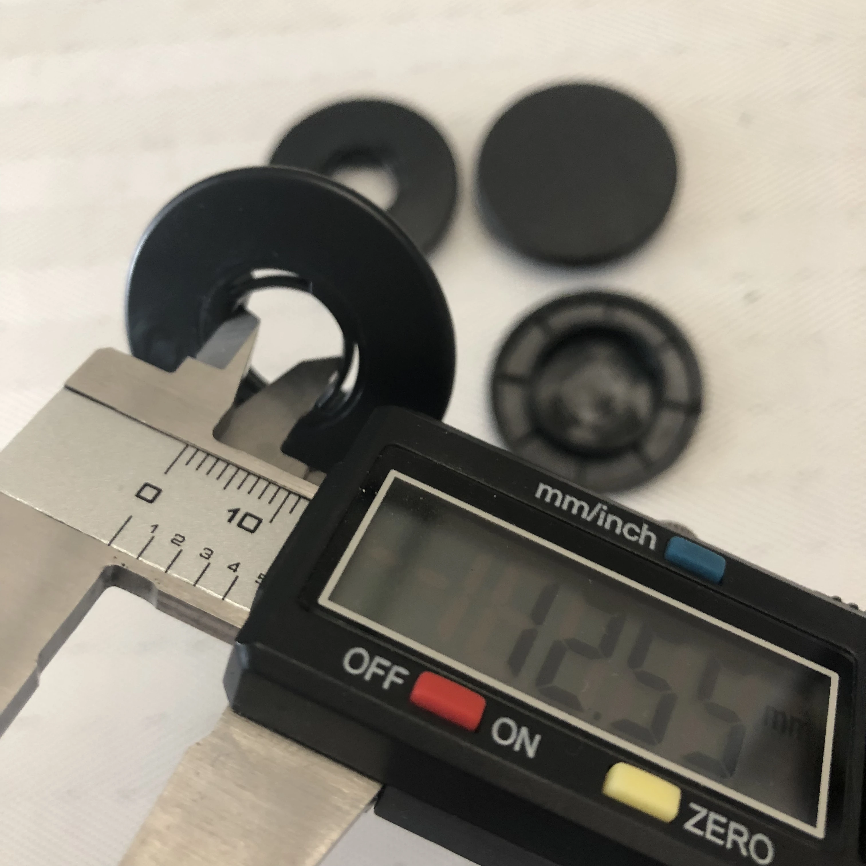 2019 новая модель автомобильных зажимов для коврика