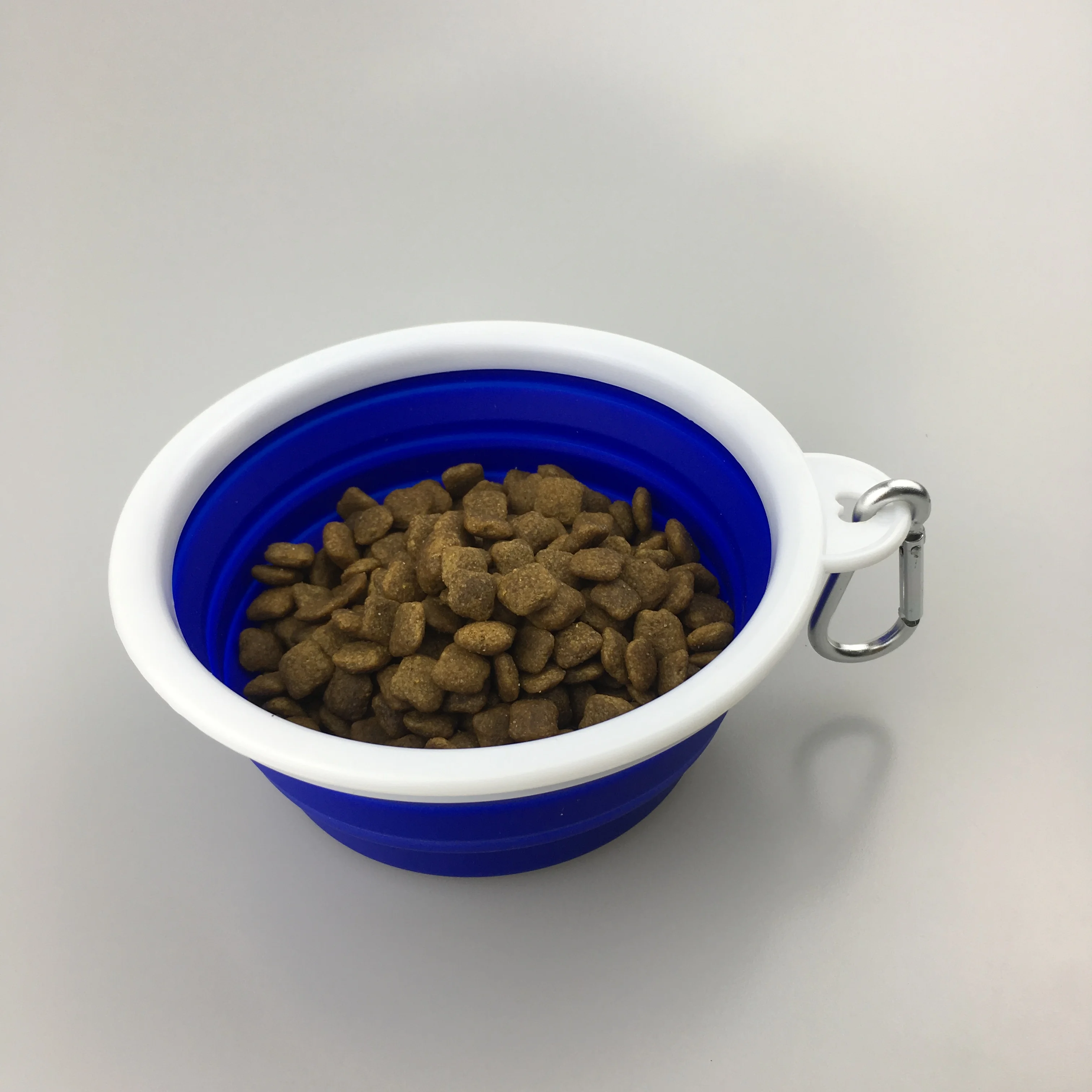 Easy to carry a folded silicone pet bowl