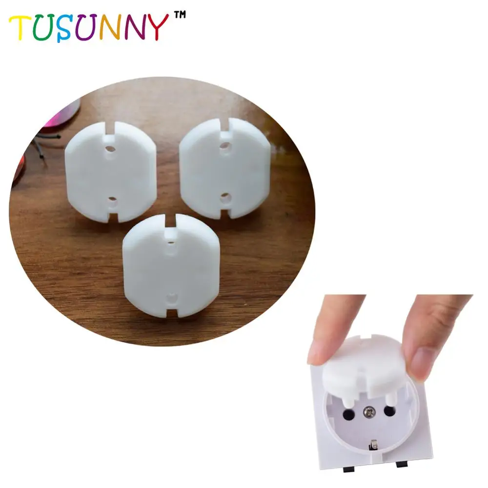 baby safety plug protector to prevent baby  throwing thing or inserting fingers into socket holes