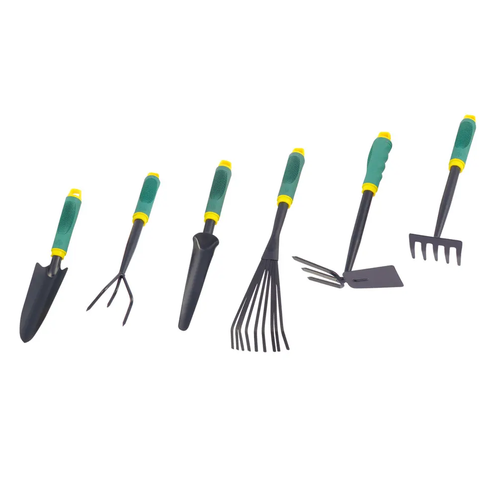garden fork, garden rake, garden hoe