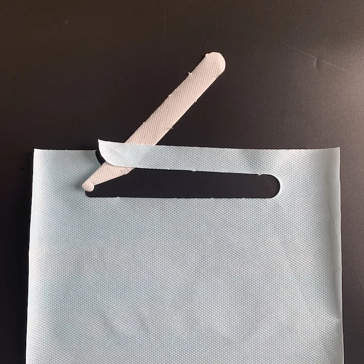 
custom wholesale disposable printed adult bibs with paper and waterproof film 