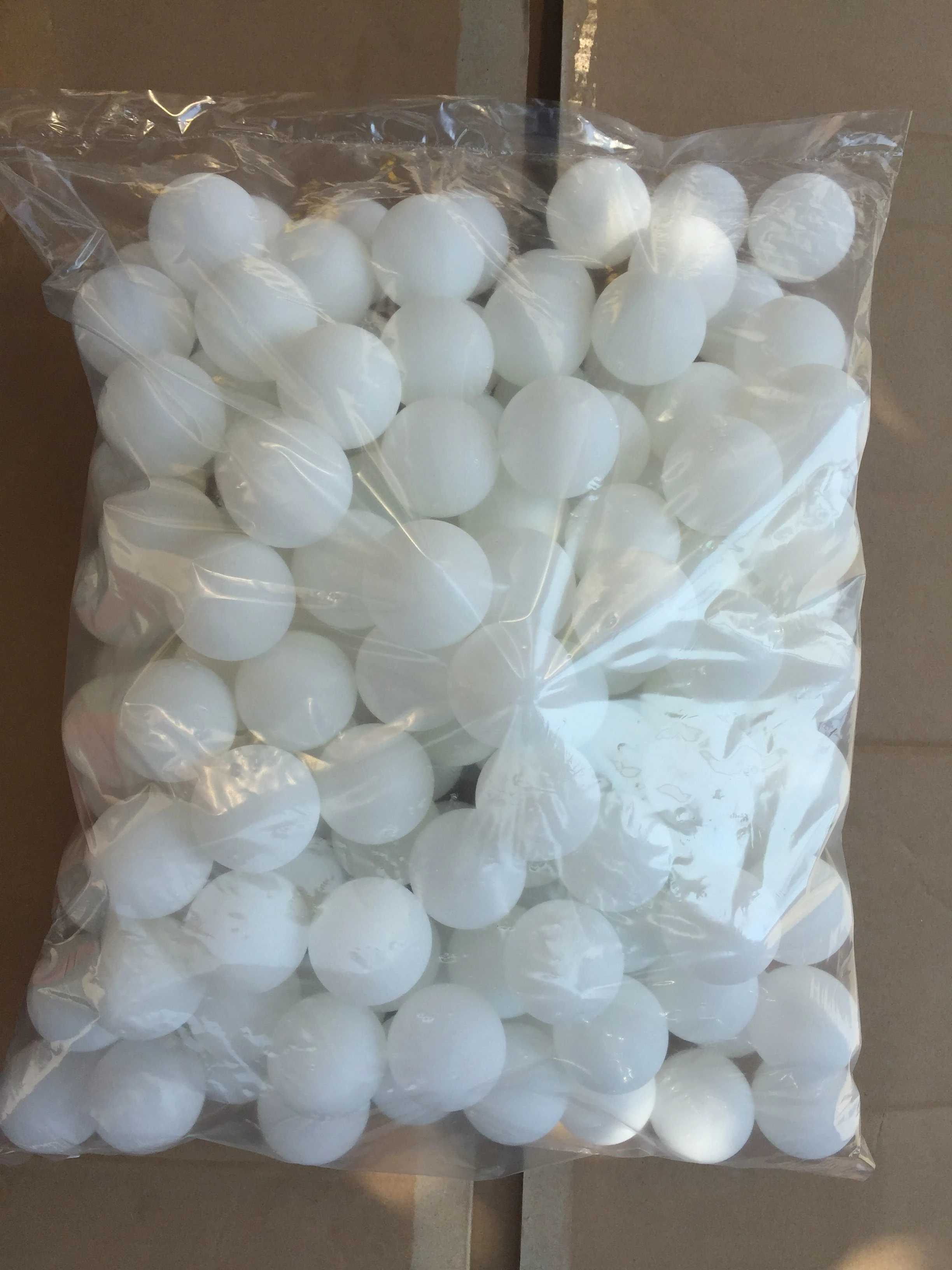 Popular Table Tennis Balls 40mm Custom Logo for Games Seamless Cricket Bats