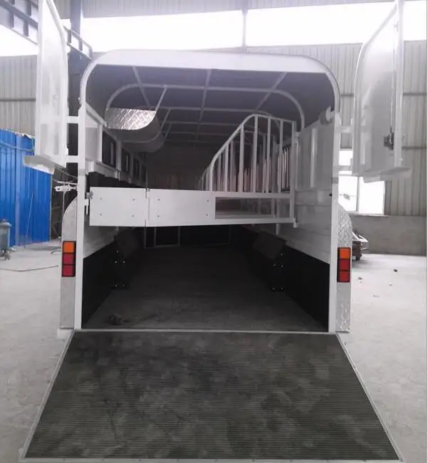 OEM Australia Configuration Standard 4 Horse Float Trailer Angle Horse Load Truck Horses Carriage Trailers for Sale