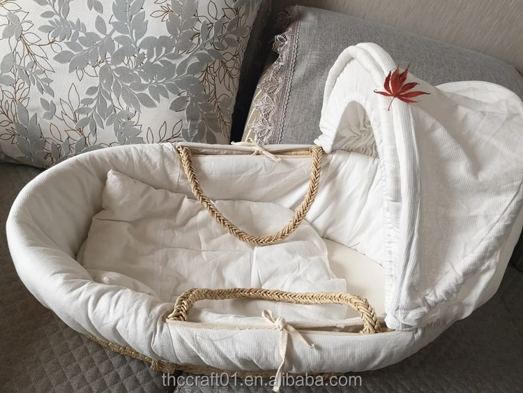 Wholesale Handmade Maize Corn Husk Portable Carry Baby Moses Basket
