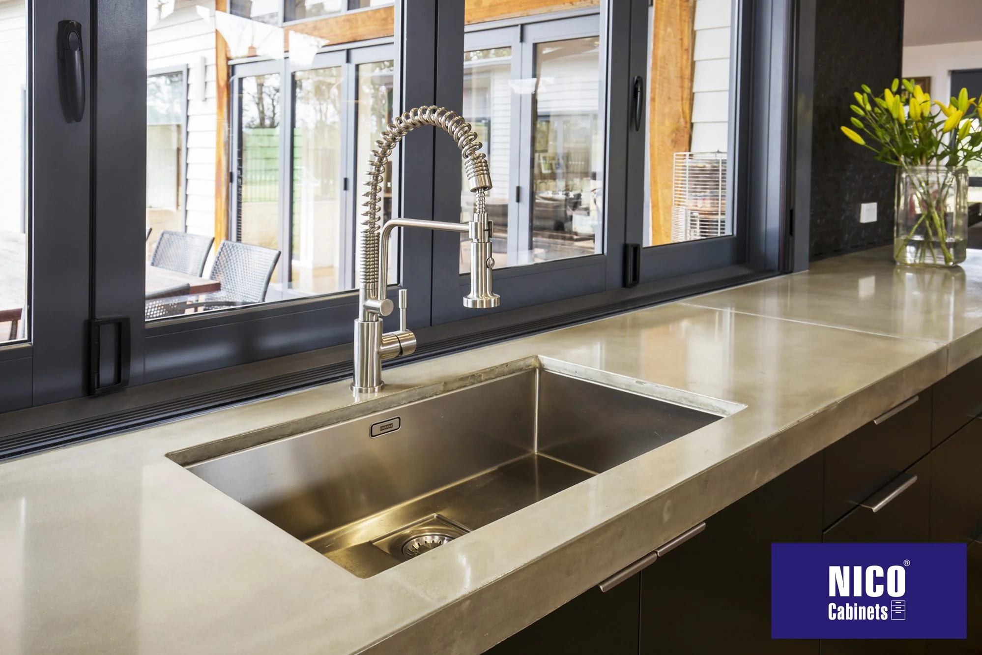 NICOCABINET Custom Great Craftsmanship and Quality Products Hot Sell Smart Integrated Acrylic Kitchen Cabinets