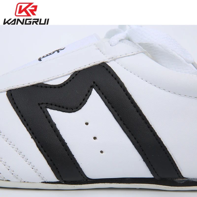 2019 hot sale comfortable Taekwondo shoes for competition
