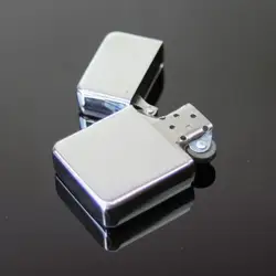 Логотип клиента золотистого или серебристого цвета металлических нефти зажигалка