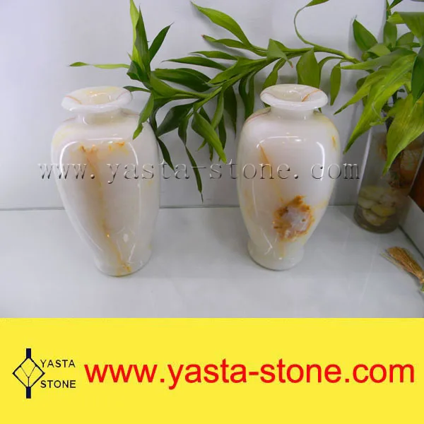 Ваза из оникса ручной работы для украшения