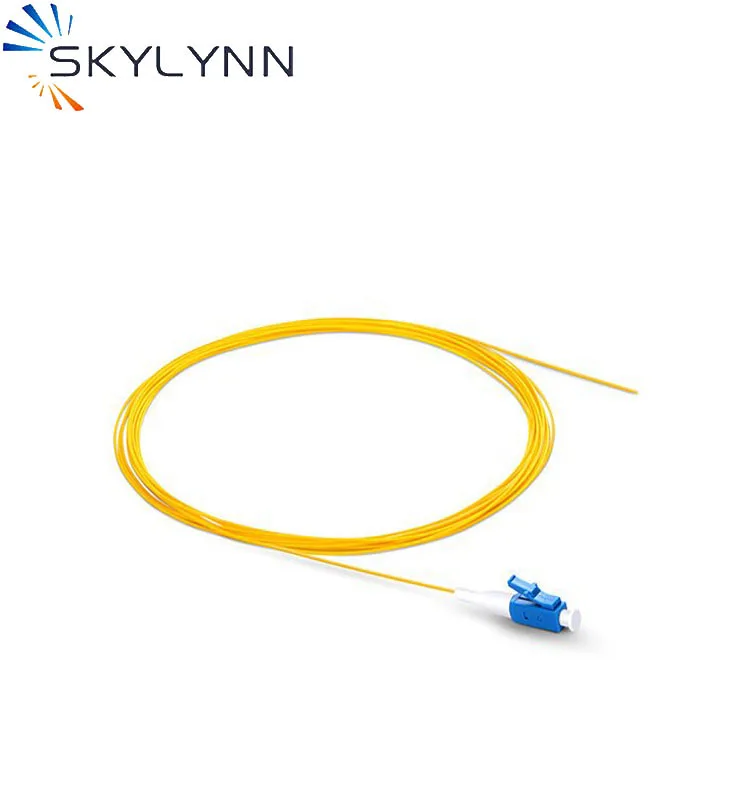 Бесплатный образец SM LC APC симплекс G657A 0,9 мм-оптический волоконные кабельные выводы