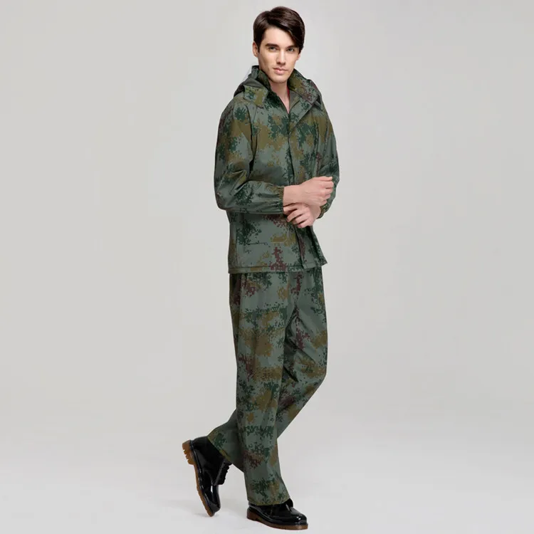 
pvc and polyester camouflage raincoat for outdoor 
