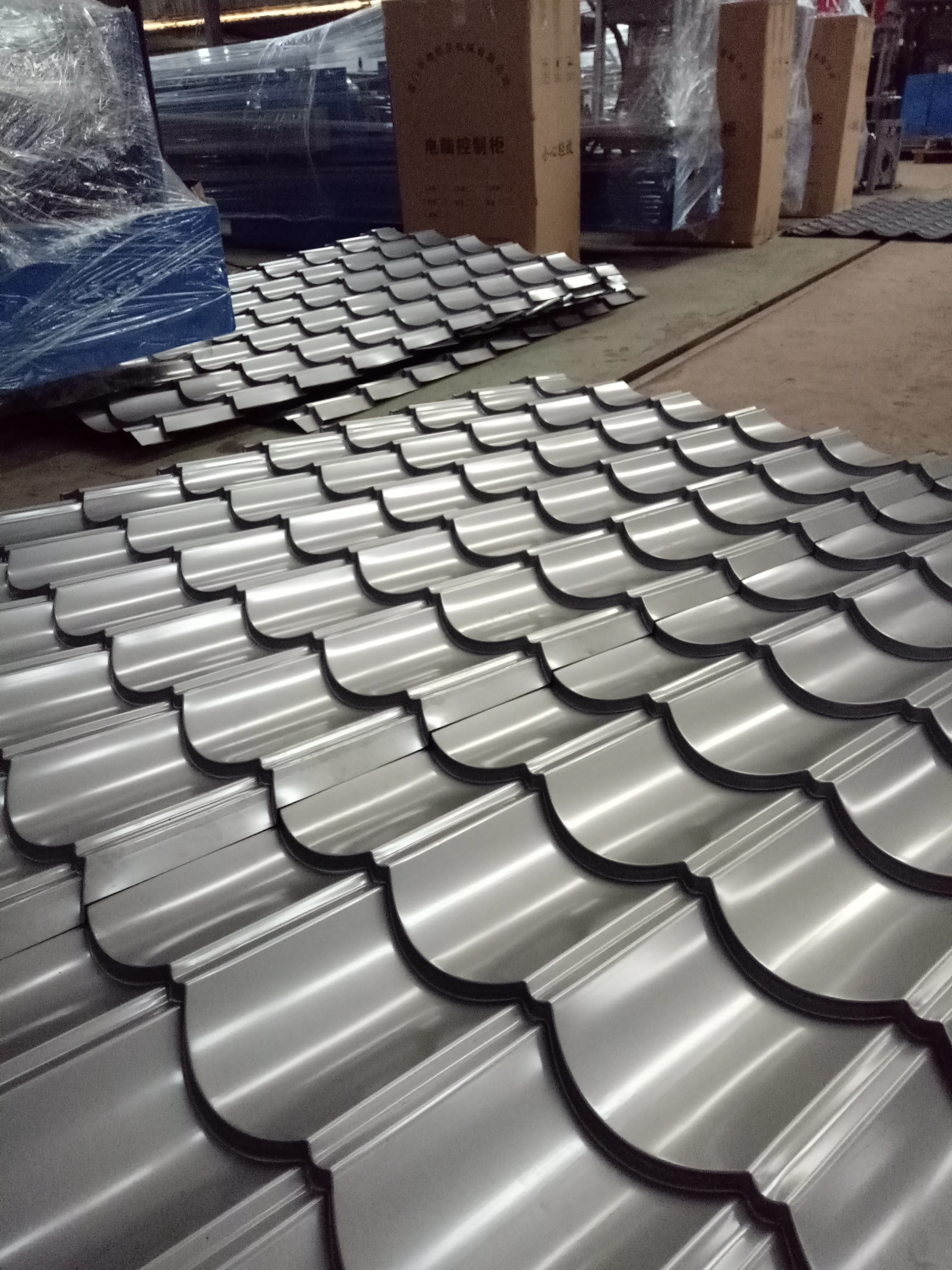 Aluminum Roofing Sheet Roll Forming Machine Metal Tile Making Machine in China