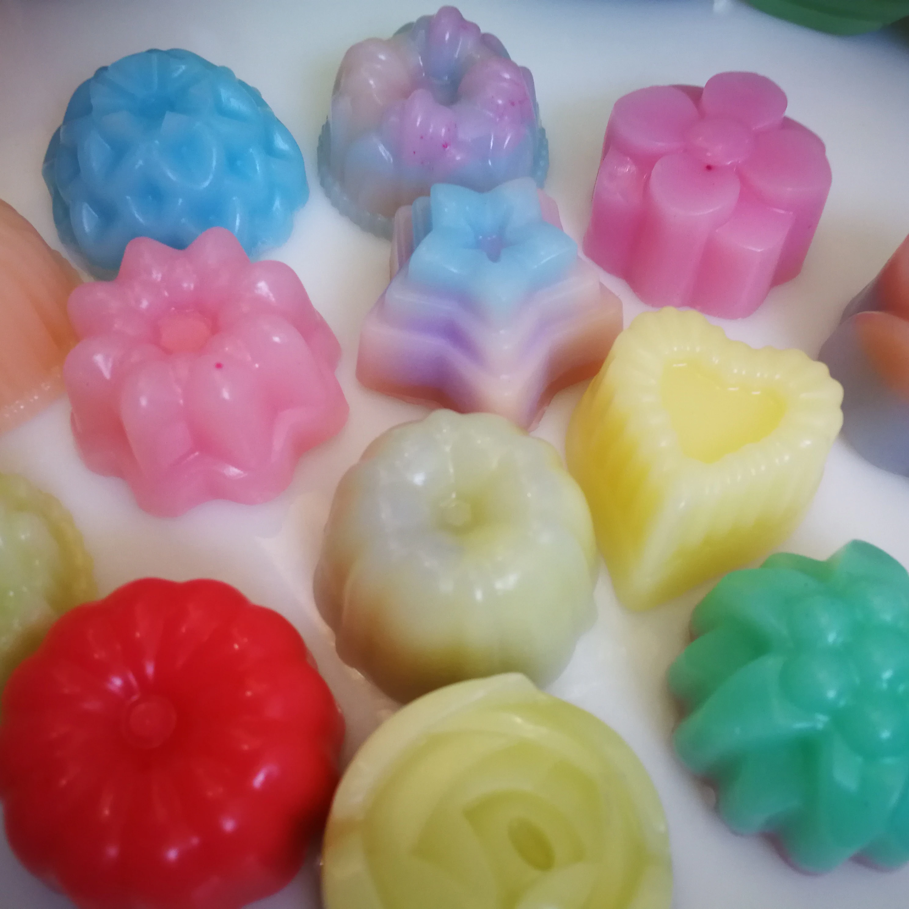 
orcheer 2019 red purple blue green yellow natural mica pearl pigment for Bath bomb, hand made soap, epoxy resin art 